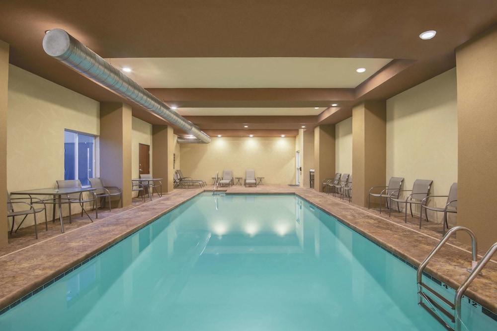 La Quinta By Wyndham Guthrie Hotel Bagian luar foto