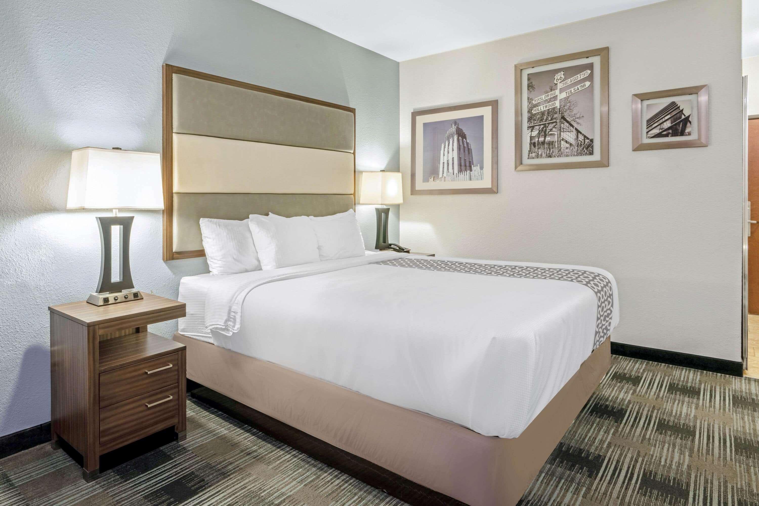 La Quinta By Wyndham Guthrie Hotel Bagian luar foto