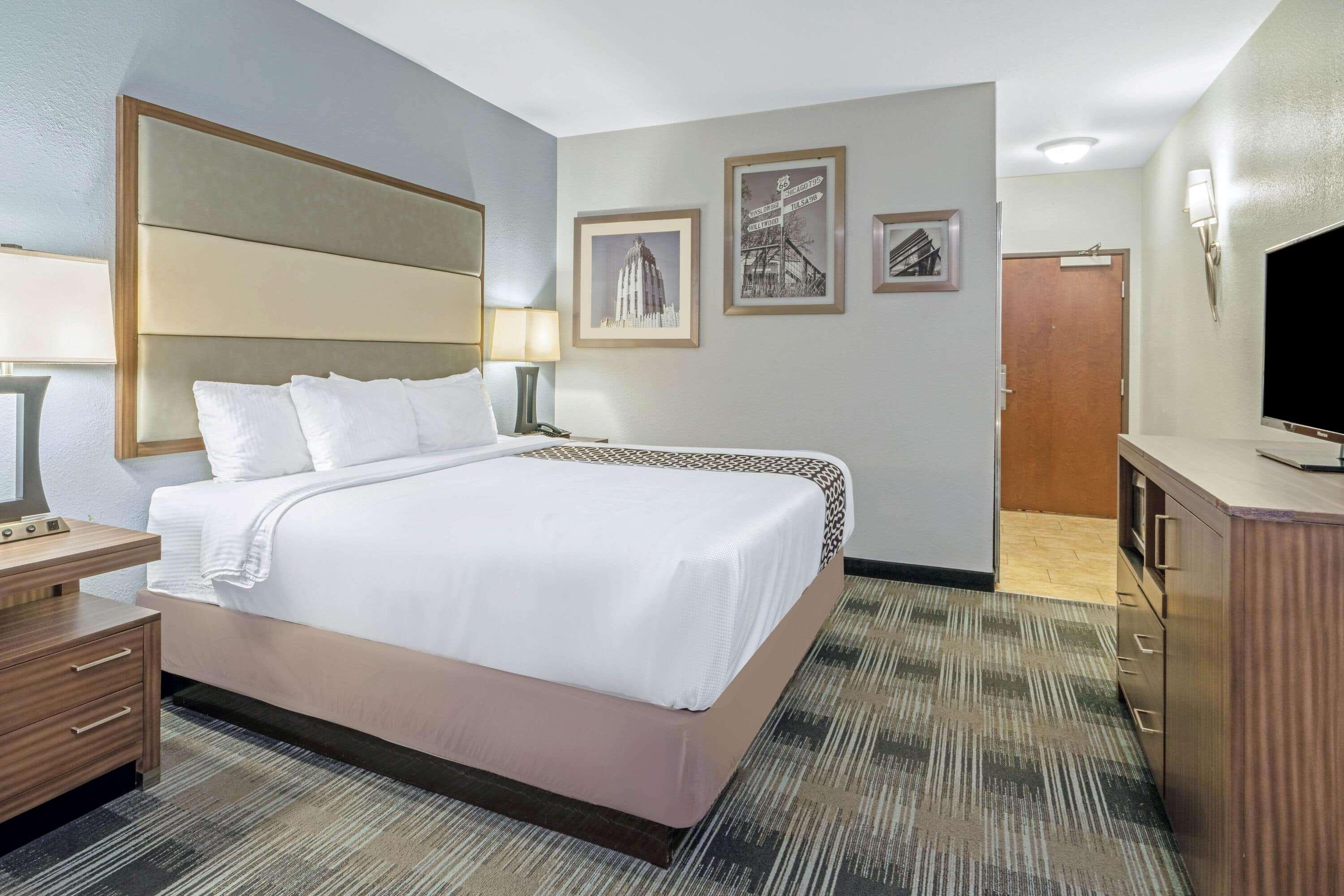 La Quinta By Wyndham Guthrie Hotel Bagian luar foto