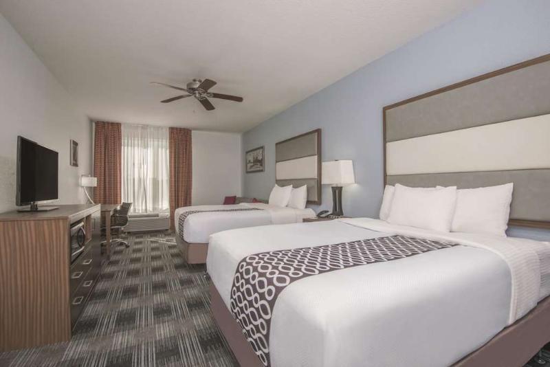 La Quinta By Wyndham Guthrie Hotel Bagian luar foto